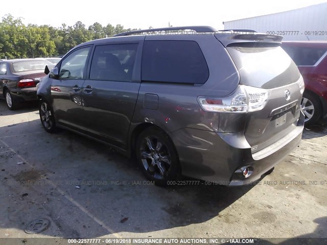 5TDXK3DC4CS195987 - 2012 TOYOTA SIENNA SPORT GRAY photo 3