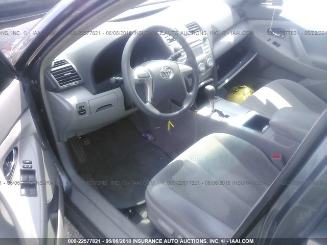 4T4BE46K99R079959 - 2009 TOYOTA CAMRY SE/LE/XLE 灰色 照片 5