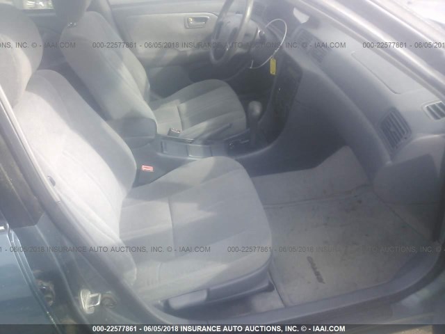 4T1BG22K01U857374 - 2001 TOYOTA CAMRY CE/LE/XLE GRAY photo 5