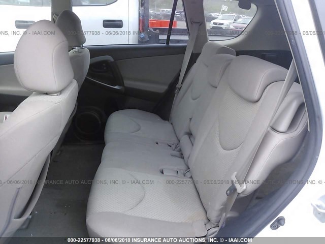 JTMBD33V076044514 - 2007 TOYOTA RAV4 WHITE photo 8