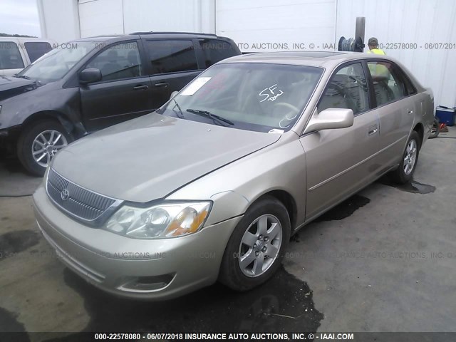 4T1BF28B3YU103454 - 2000 TOYOTA AVALON XL/XLS TAN photo 2