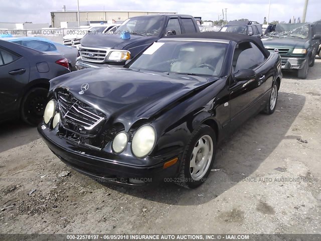 WDBLK65G5XT013253 - 1999 MERCEDES-BENZ CLK 320 BLACK photo 2