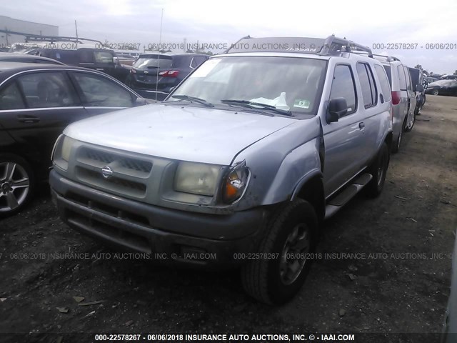 5N1ED28Y5YC540854 - 2000 NISSAN XTERRA XE/SE SILVER photo 2