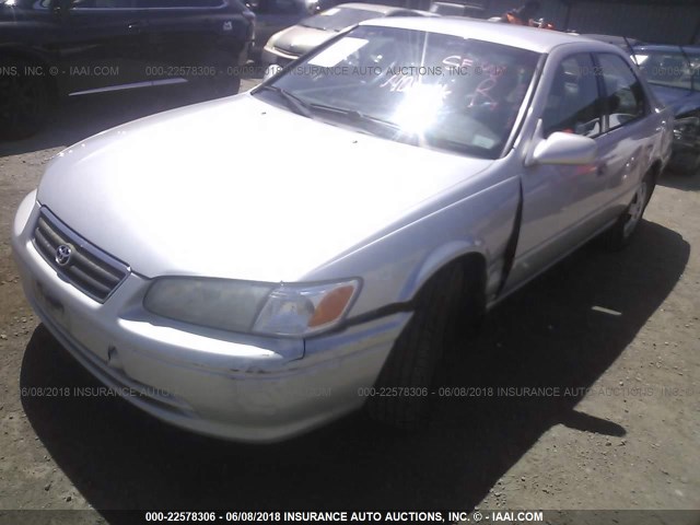 4T1BF22K51U960356 - 2001 TOYOTA CAMRY LE/XLE BEIGE photo 6