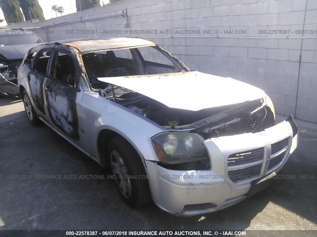 2D4FV48T55H517608 - 2005 DODGE MAGNUM SE SILVER photo 1