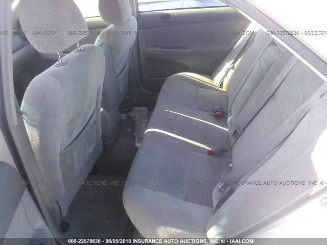 4T1BE32K84U931785 - 2004 TOYOTA CAMRY LE/XLE/SE ვერცხლისფერი ფოტო 8