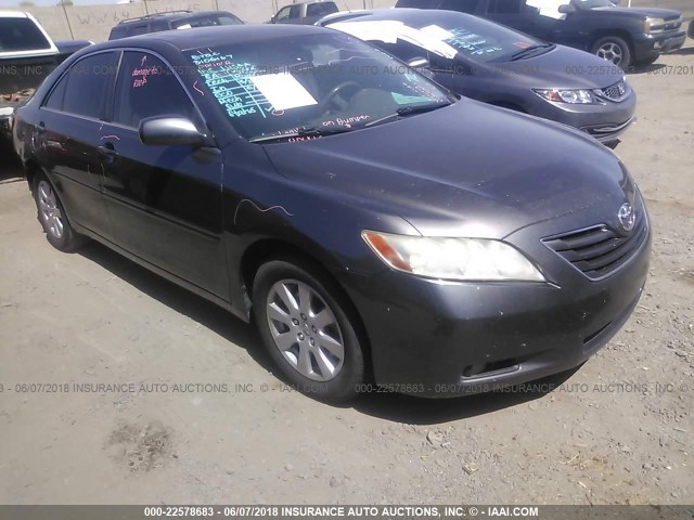 JTNBK46K773019555 - 2007 TOYOTA CAMRY NEW GENERAT LE/XLE/SE GRAY photo 1