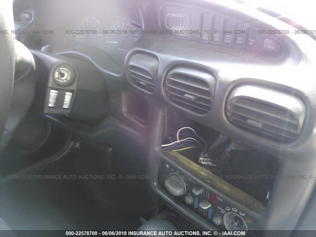 1G2WK52J42F136658 - 2002 PONTIAC GRAND PRIX SE 银色 照片 6