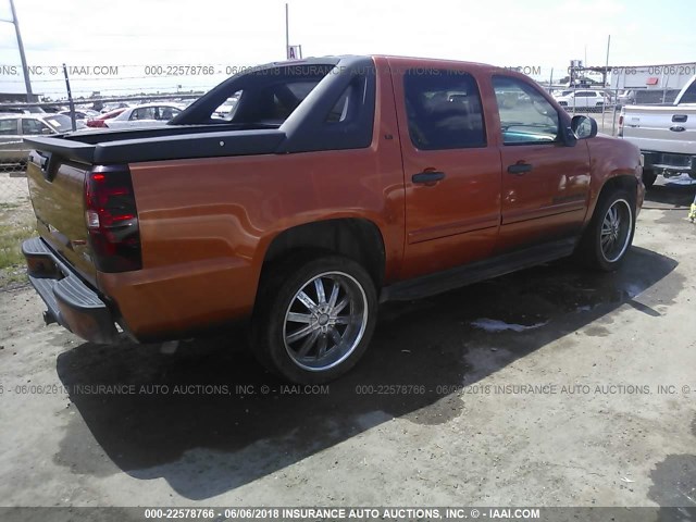 3GNEC12047G182640 - 2007 CHEVROLET AVALANCHE C1500 ORANGE photo 4