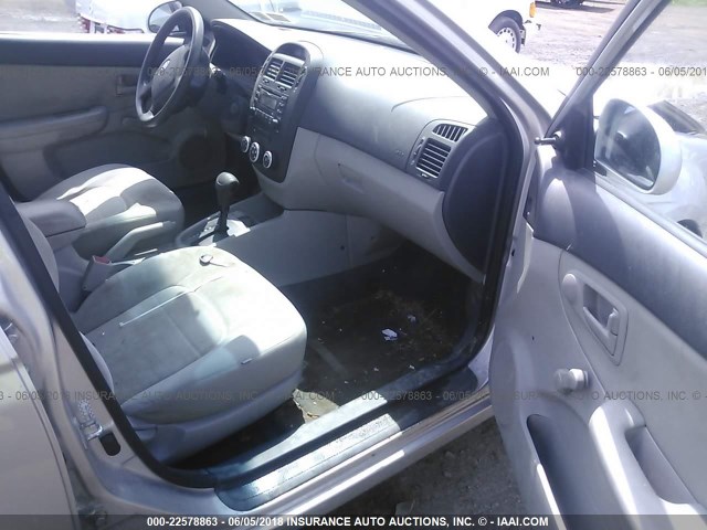 KNAFE222395645373 - 2009 KIA SPECTRA EX/LX/SX SILVER photo 5