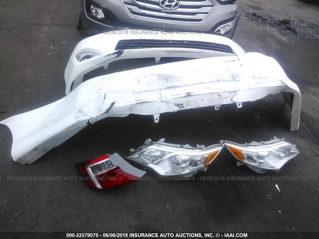 4T1BF1FK0EU819818 - 2014 TOYOTA CAMRY L/SE/LE/XLE თეთრი ფოტო 6