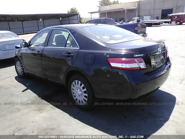 4T1BF3EK9AU076048 - 2010 TOYOTA CAMRY SE/LE/XLE შავი ფოტო 3