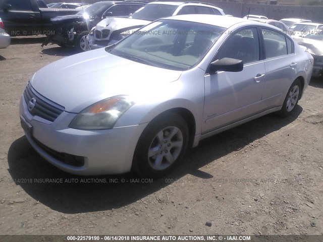 1N4CL21E08C129799 - 2008 NISSAN ALTIMA HYBRID SILVER photo 2