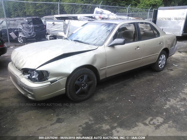 4T1BG12K0TU656474 - 1996 TOYOTA CAMRY DX/LE/XLE GOLD photo 2