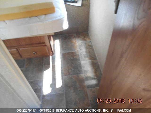 4X4TRLC29FZ132593 - 2015 FOREST RIVER ROCKWOOD  白色 照片 9