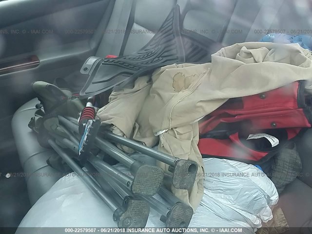 4T1BF30K95U611859 - 2005 TOYOTA CAMRY LE/XLE/SE ვერცხლისფერი ფოტო 8