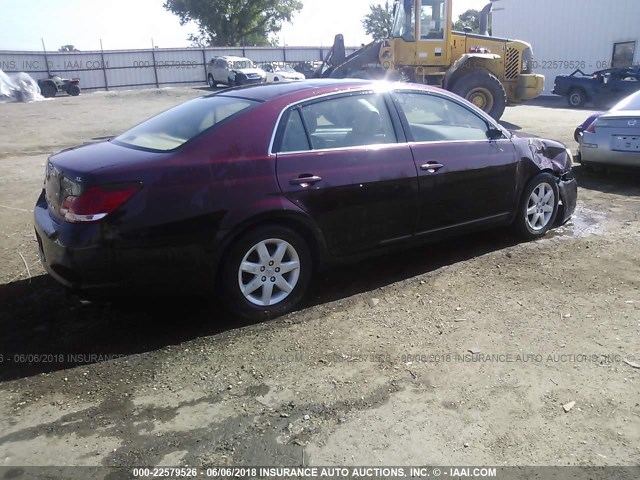 4T1BK36B07U184772 - 2007 TOYOTA AVALON XL/XLS/TOURING/LIMITED MAROON photo 4