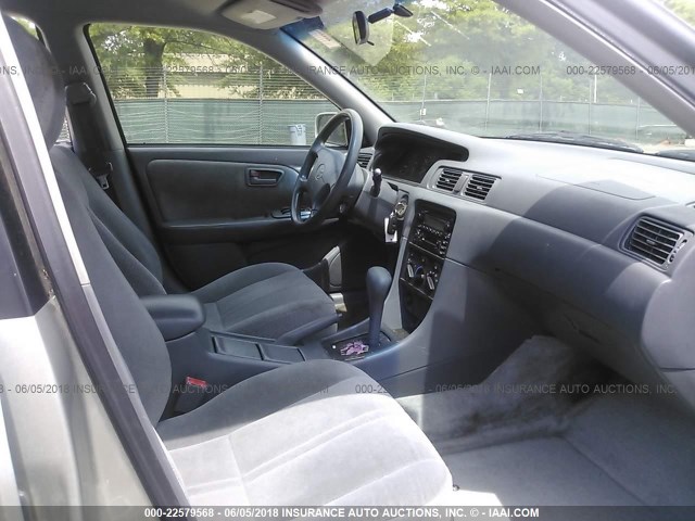 JT2BG22K5Y0511707 - 2000 TOYOTA CAMRY CE/LE/XLE 银色 照片 5