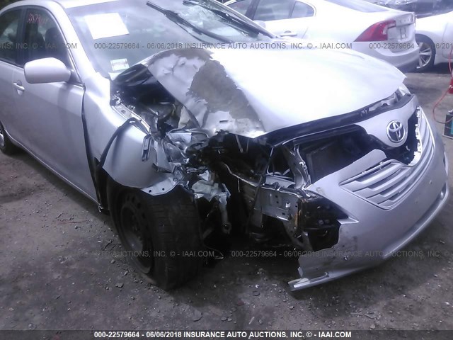 4T4BE46KX9R122477 - 2009 TOYOTA CAMRY SE/LE/XLE SILVER photo 6
