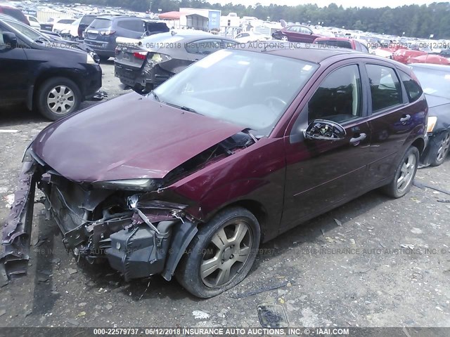 1FAHP37N97W161929 - 2007 FORD FOCUS ZX5/S/SE/SES 栗色 照片 2