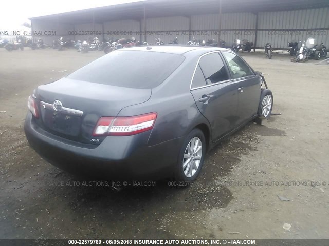 4T1BF3EK4AU096630 - 2010 TOYOTA CAMRY SE/LE/XLE 灰色 照片 4