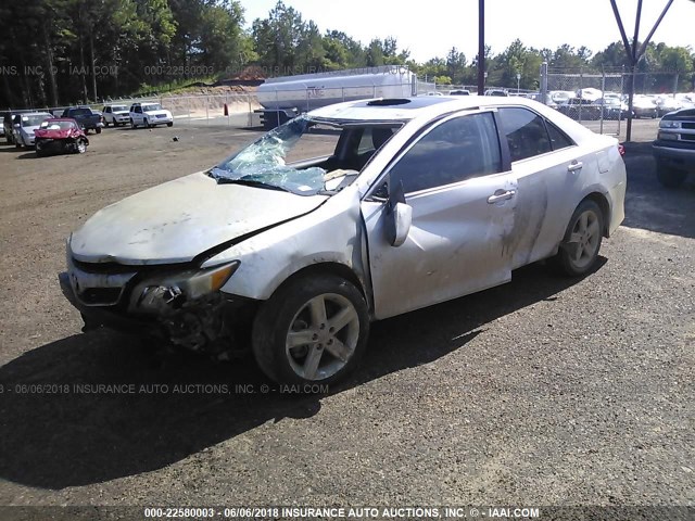 4T1BF1FK4CU103274 - 2012 TOYOTA CAMRY SE/LE/XLE ვერცხლისფერი ფოტო 2