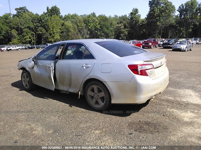 4T1BF1FK4CU103274 - 2012 TOYOTA CAMRY SE/LE/XLE ვერცხლისფერი ფოტო 3