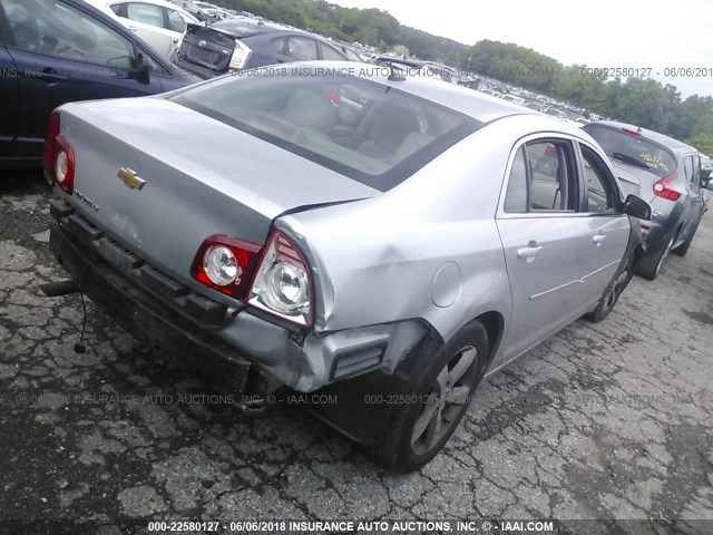 1G1ZC5E1XBF245121 - 2011 CHEVROLET MALIBU 1LT 银色 照片 4