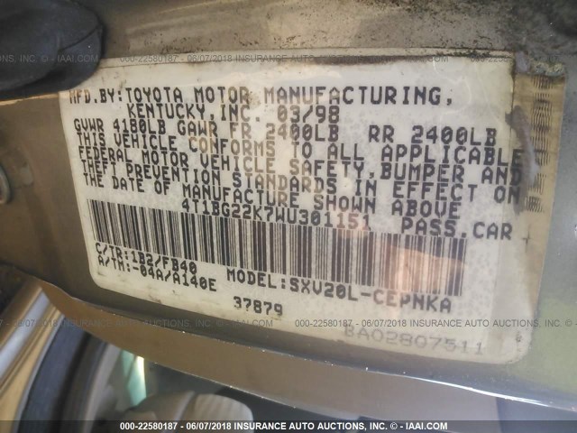 4T1BG22K7WU301151 - 1998 TOYOTA CAMRY CE/LE/XLE SILVER photo 9