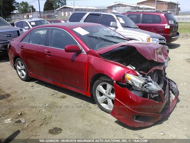 4T1BF3EK5AU095163 - 2010 TOYOTA CAMRY SE/LE/XLE წითელი ფოტო 1