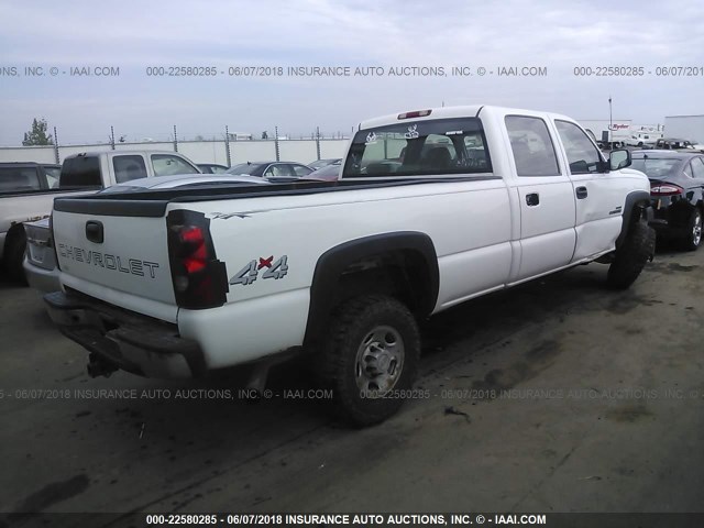 1GCHK23D77F180169 - 2007 CHEVROLET SILVERADO K2500 HEAVY DUTY WHITE photo 4