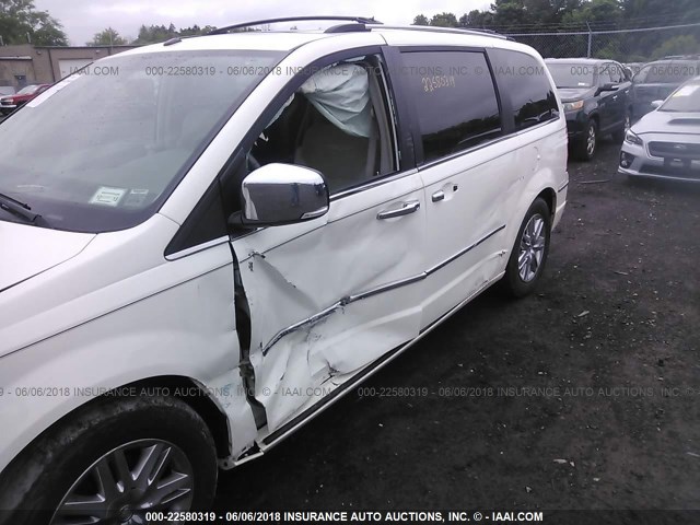 2A8HR64XX8R648734 - 2008 CHRYSLER TOWN & COUNTRY LIMITED WHITE photo 6