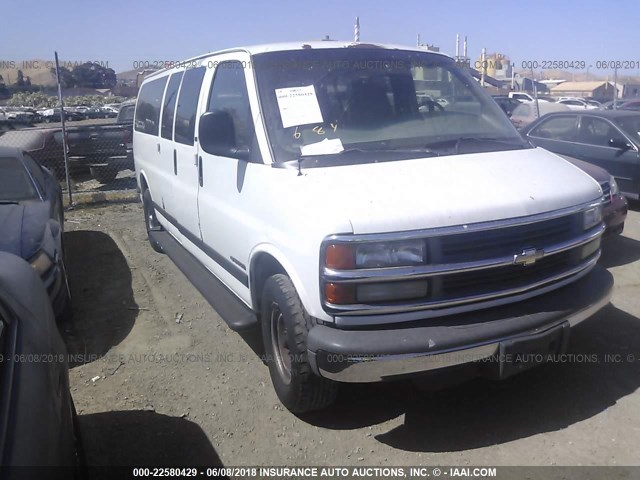 1GAHG39J0Y1128345 - 2000 CHEVROLET EXPRESS G3500  WHITE photo 1