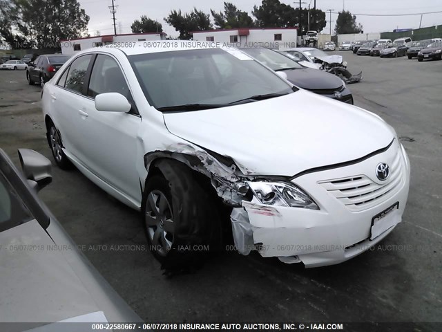 4T1BE46K17U512696 - 2007 TOYOTA CAMRY NEW GENERAT CE/LE/XLE/SE WHITE photo 1
