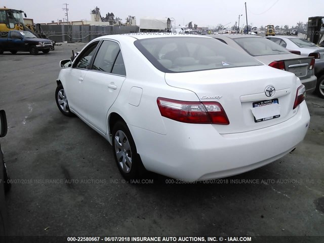 4T1BE46K17U512696 - 2007 TOYOTA CAMRY NEW GENERAT CE/LE/XLE/SE WHITE photo 3