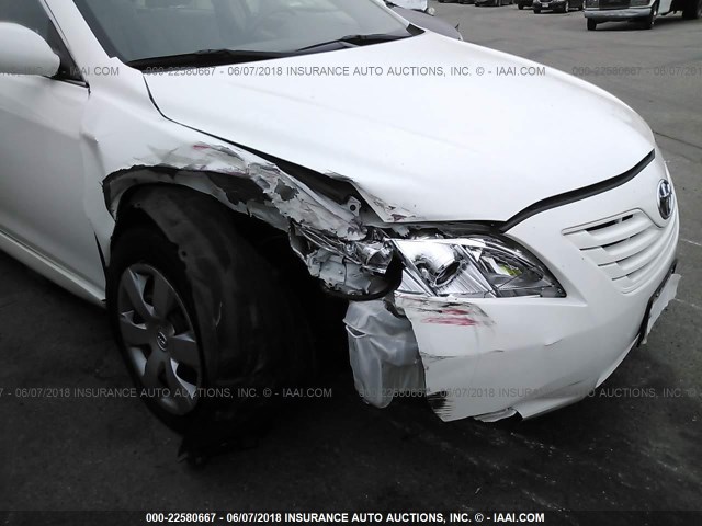 4T1BE46K17U512696 - 2007 TOYOTA CAMRY NEW GENERAT CE/LE/XLE/SE WHITE photo 6