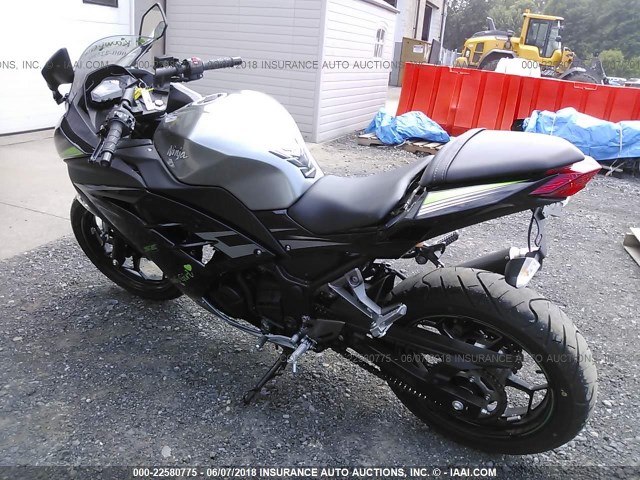 JKAEX8A1XFDA22352 - 2015 KAWASAKI EX300 A GRAY photo 3