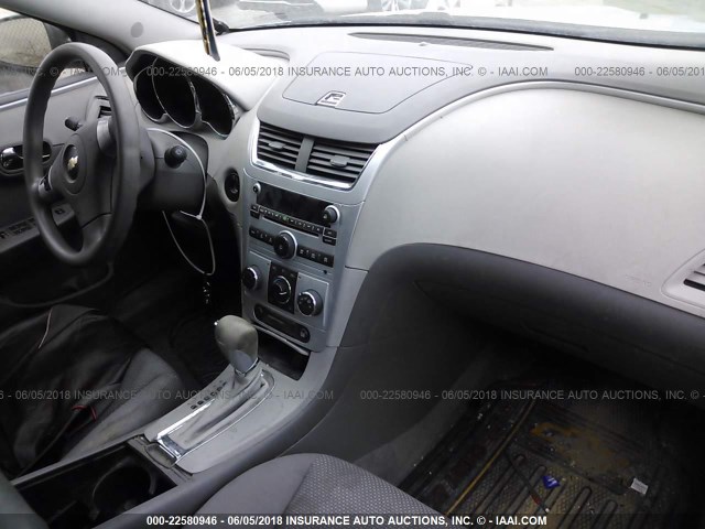 1G1ZG57B094201676 - 2009 CHEVROLET MALIBU LS GRAY photo 5