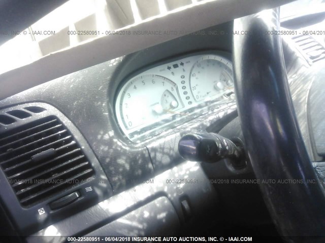 JTDBE32K620026163 - 2002 TOYOTA CAMRY LE/XLE/SE 银色 照片 7