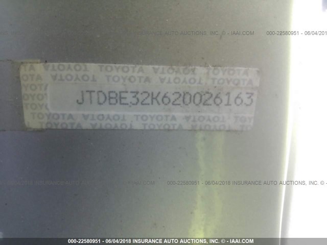 JTDBE32K620026163 - 2002 TOYOTA CAMRY LE/XLE/SE 银色 照片 9