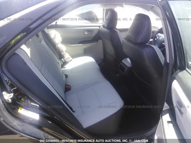 4T1BF1FK3HU763295 - 2017 TOYOTA CAMRY LE/XLE/SE/XSE 黑色 照片 8