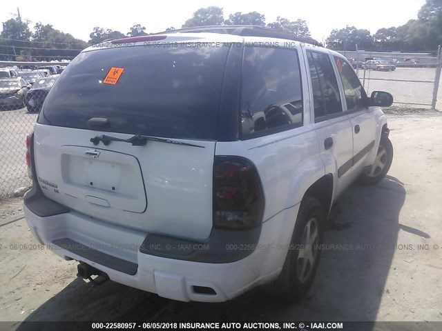 1GNDS13S352149911 - 2005 CHEVROLET TRAILBLAZER LS/LT WHITE photo 4