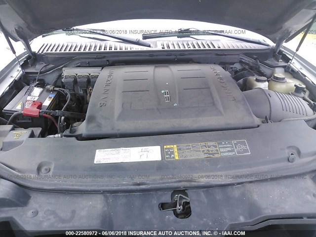 5LMFU28566LJ23506 - 2006 LINCOLN NAVIGATOR GRAY photo 10