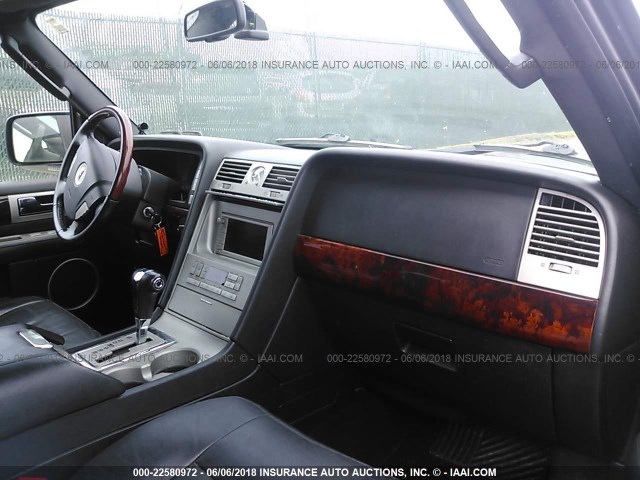 5LMFU28566LJ23506 - 2006 LINCOLN NAVIGATOR GRAY photo 5