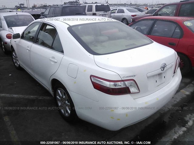 JTNBB46K973008086 - 2007 TOYOTA CAMRY NEW GENERAT HYBRID WHITE photo 3