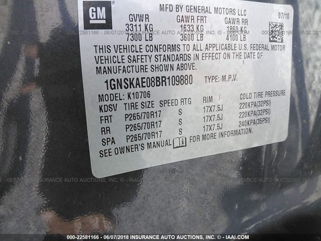 1GNSKAE08BR109880 - 2011 CHEVROLET TAHOE K1500 LS GRAY photo 9