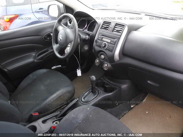 3N1CN7AP1CL887864 - 2012 NISSAN VERSA S/SV/SL GRAY photo 5