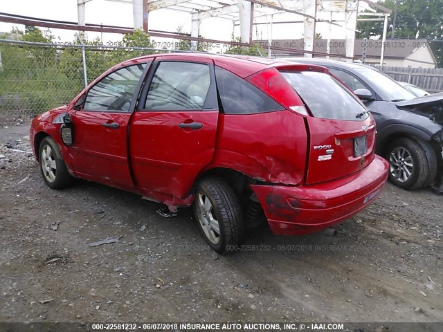 1FAFP37N46W252788 - 2006 FORD FOCUS ZX5 RED photo 3