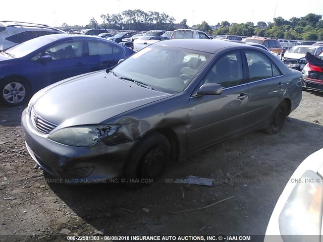 4T1BE32K15U967738 - 2005 TOYOTA CAMRY LE/XLE/SE Boz foto 2