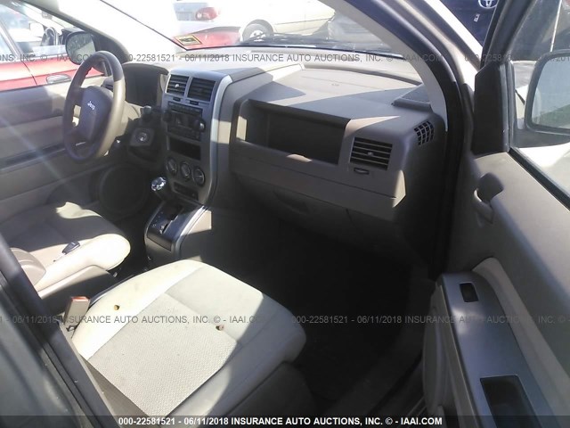 1J8FF47W07D141446 - 2007 JEEP COMPASS BROWN photo 5